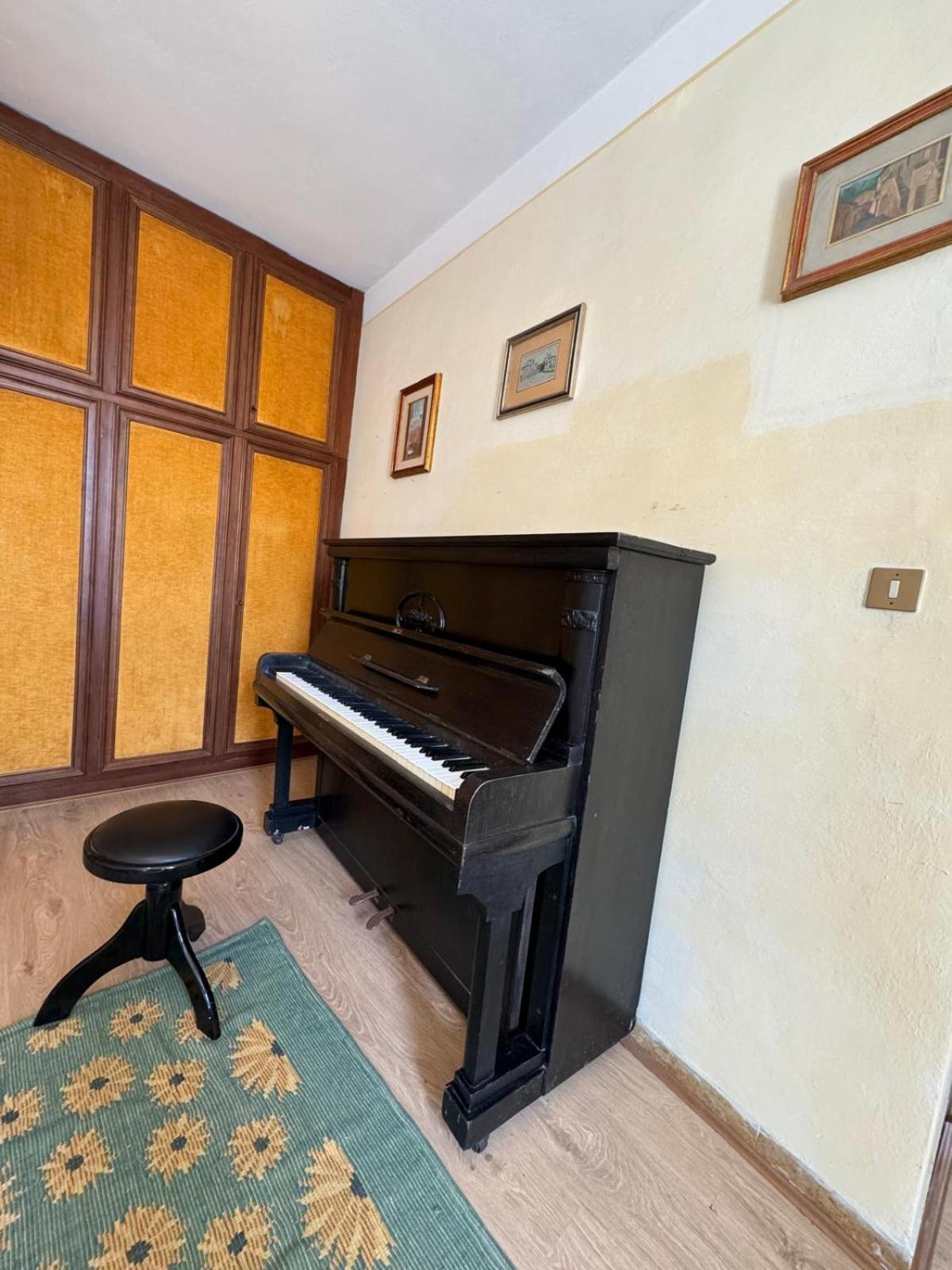 Micheli Suite Anfiteatro Square Lucca Exteriör bild