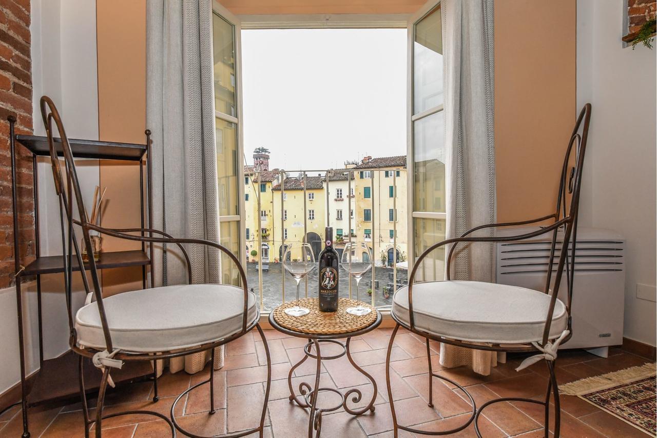 Micheli Suite Anfiteatro Square Lucca Exteriör bild