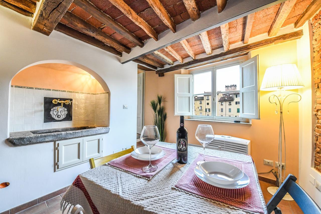 Micheli Suite Anfiteatro Square Lucca Exteriör bild