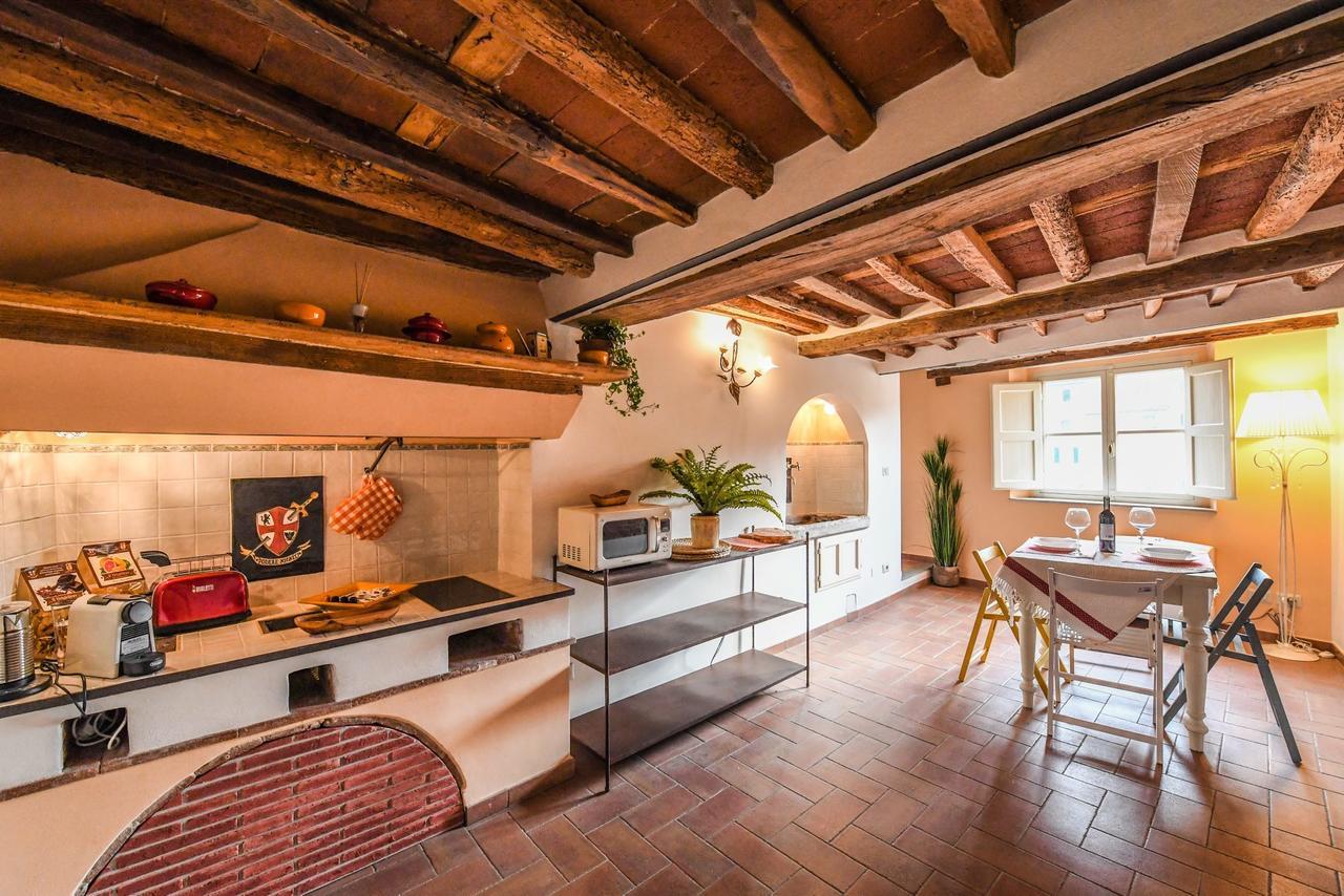 Micheli Suite Anfiteatro Square Lucca Exteriör bild